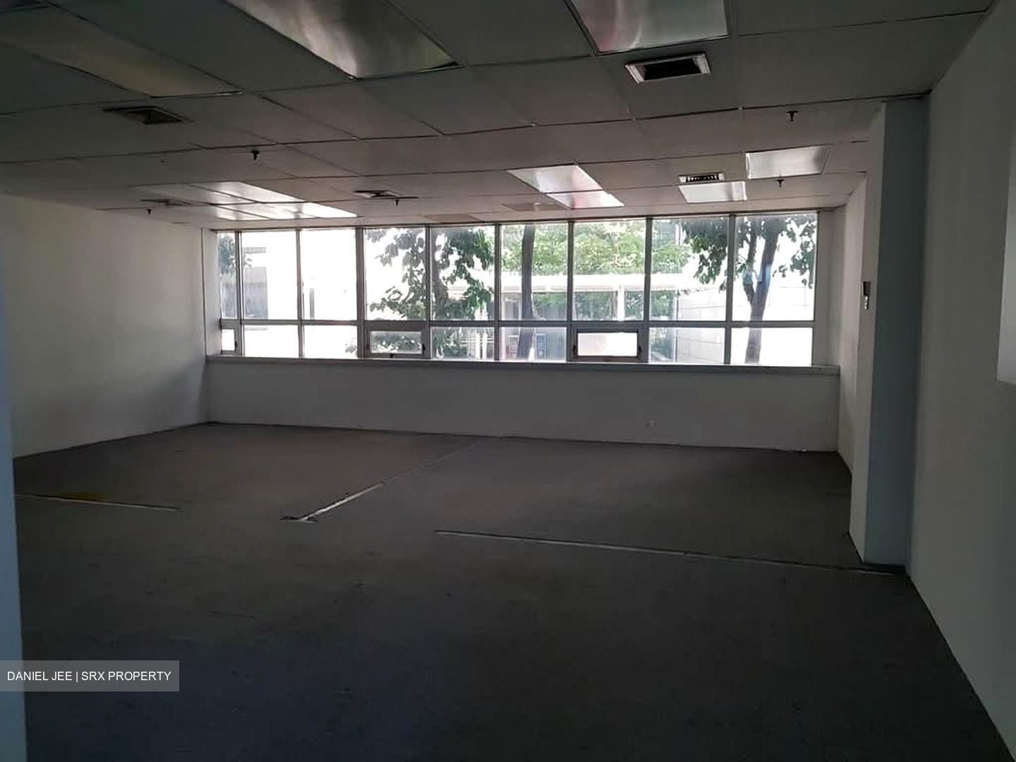 North Bridge Centre (D7), Office #606779131